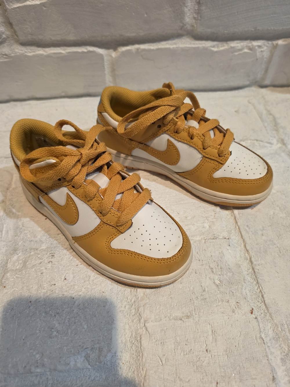 Nike Toddler Low-Top Sneakers Size 11.5c